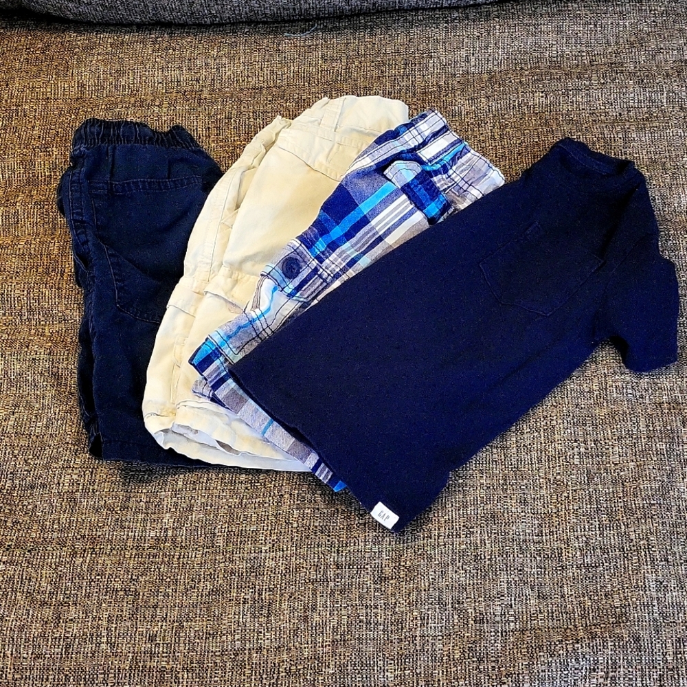 Size 4 boys Clothing 👦 💙